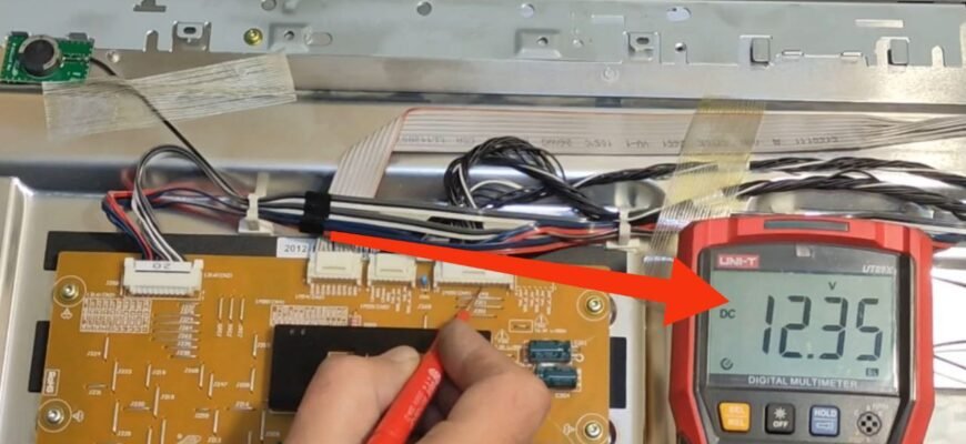 Телевизор Philips мигает два раза, но не включается